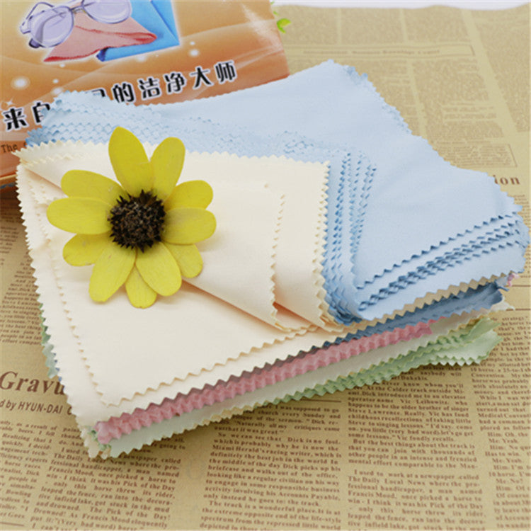 KlutchCam Camera Lens Cleaning Cloth